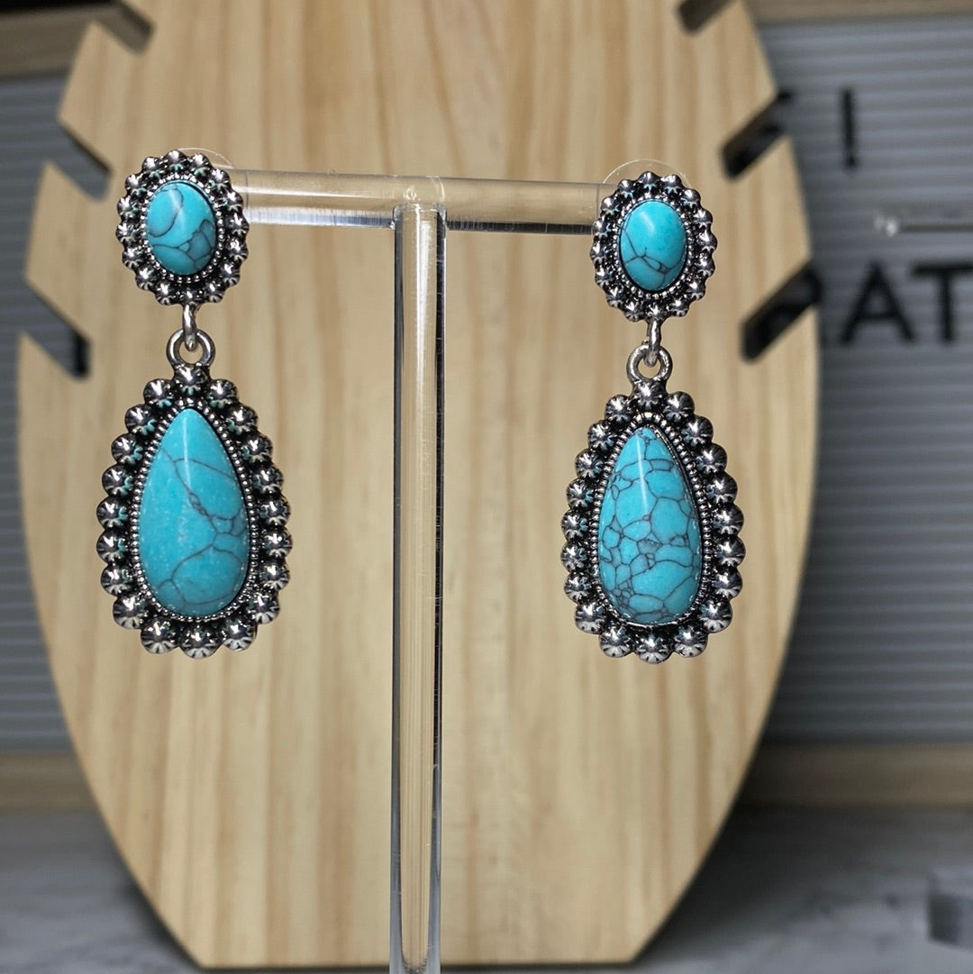 Tear Drop Turquoise Crackle Earrings