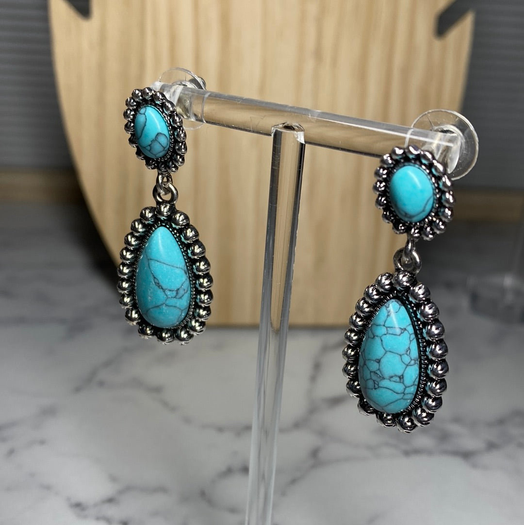 Tear Drop Turquoise Crackle Earrings